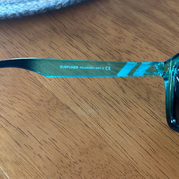 Blenders Polarized Sunglasses - Picture 4 of 7